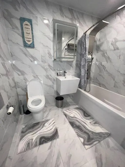 Apartament Cozy 1 Bedroom With Outdoor Patio Space Nowy Jork Stany Zjednoczone Ameryki